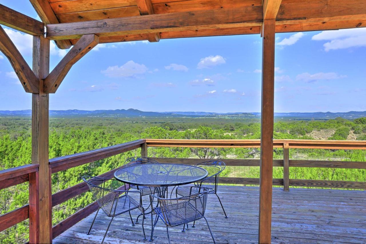 Utopia Family Home With Mountain Viewing Deck! Εξωτερικό φωτογραφία